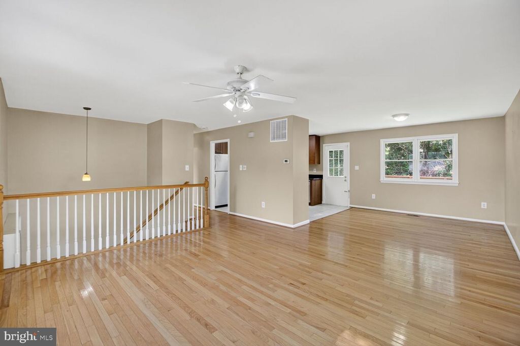 309 GRUENTHER AVE, Rockville, MD 20851