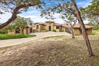 709 S Angel Light DR, Spicewood, TX 78669