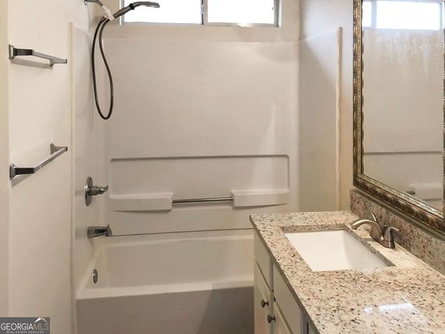 2568 Walden Lake Drive, Decatur, GA 30035