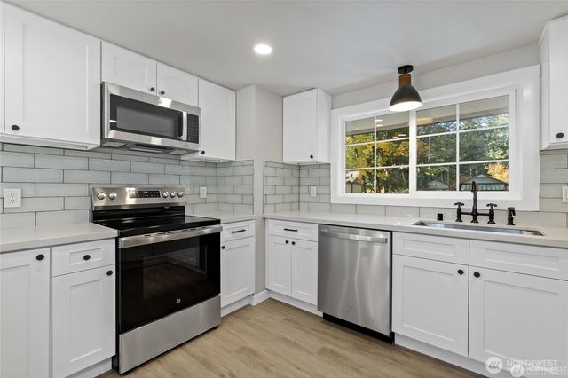 21117 129th Avenue E, Graham, WA 98338