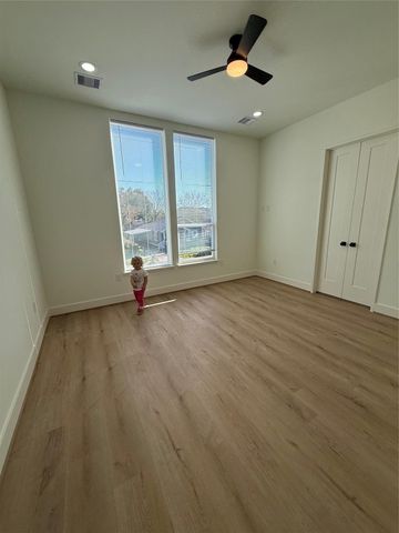 1815 Mckee Street B, Houston, TX 77009