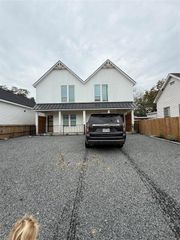 1815 Mckee Street B, Houston, TX 77009