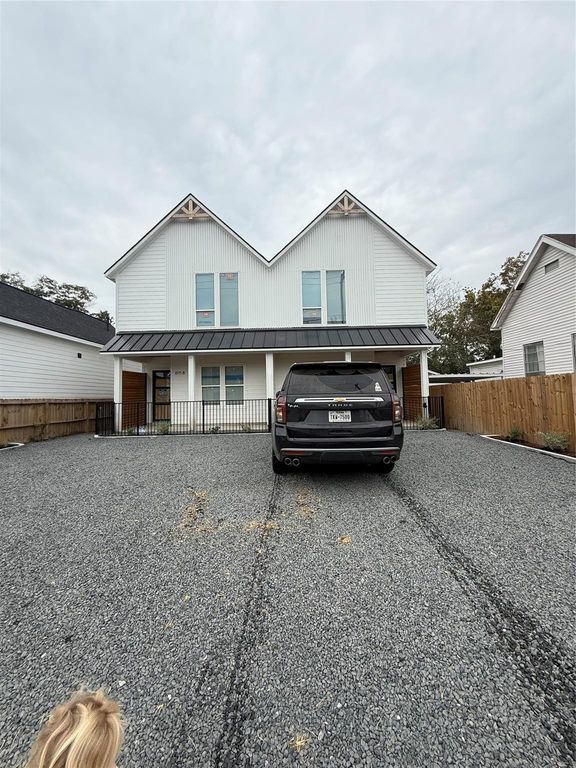 1815 Mckee Street B, Houston, TX 77009