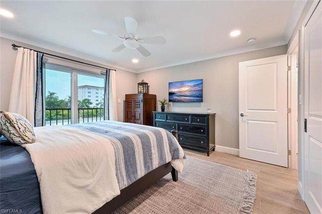 3200 Gulf Shore BLVD N 308, Naples, FL 34103