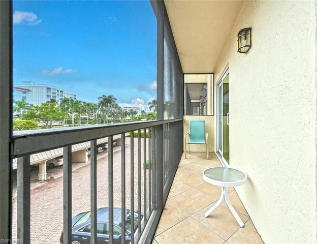 3200 Gulf Shore BLVD N 308, Naples, FL 34103