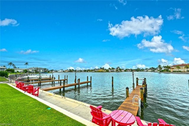 3200 Gulf Shore BLVD N 308, Naples, FL 34103