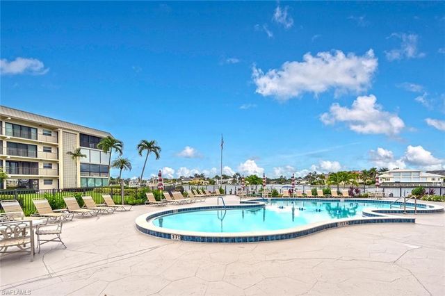 3200 Gulf Shore BLVD N 308, Naples, FL 34103