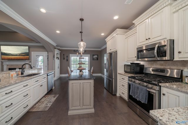 25370 Sweet Springs Road, Elkmont, AL 35620