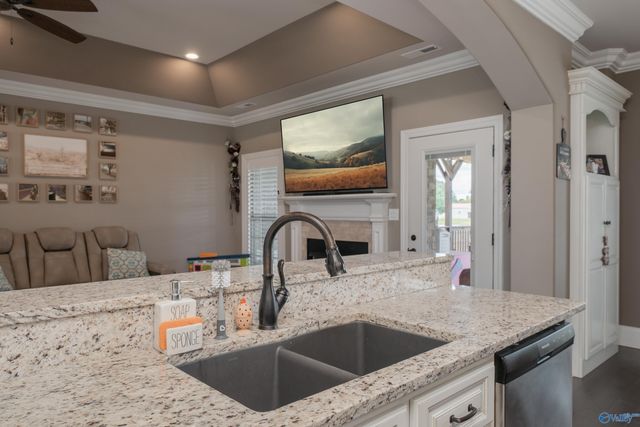 25370 Sweet Springs Road, Elkmont, AL 35620
