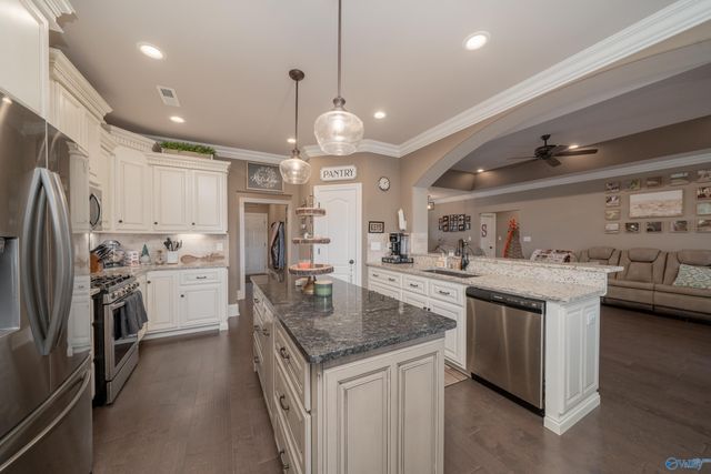 25370 Sweet Springs Road, Elkmont, AL 35620