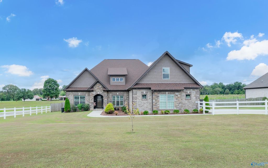 25370 Sweet Springs Road, Elkmont, AL 35620