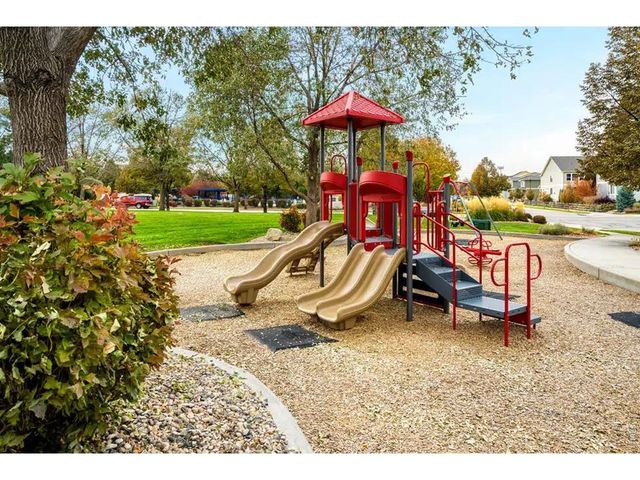 3832 Observatory Dr, Fort Collins, CO 80528