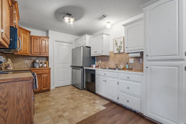 4828 Tall Grass Drive, Benton, AR 72019