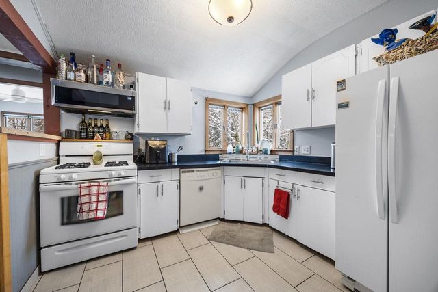 17 Windsor Court, Milton, WI 53563