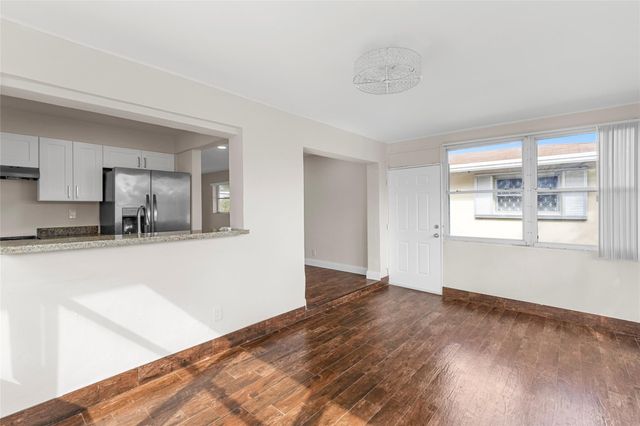 5710 NW 68th Terrace, Tamarac, FL 33321