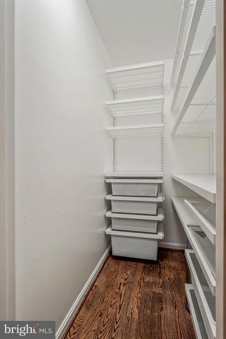 1606 BLACKSMITH LN, Herndon, VA 20170