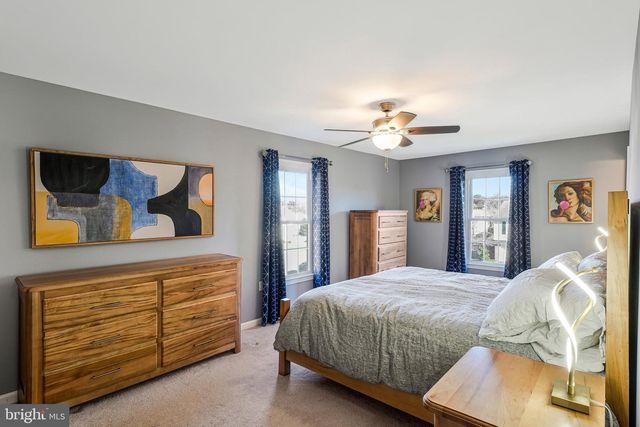 1606 BLACKSMITH LN, Herndon, VA 20170