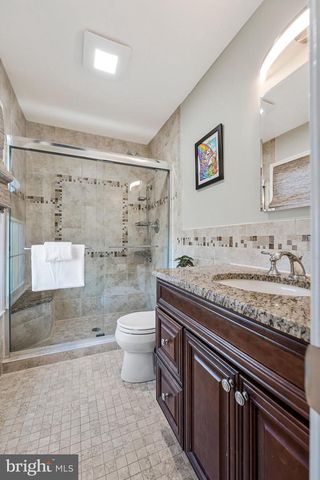 1606 BLACKSMITH LN, Herndon, VA 20170