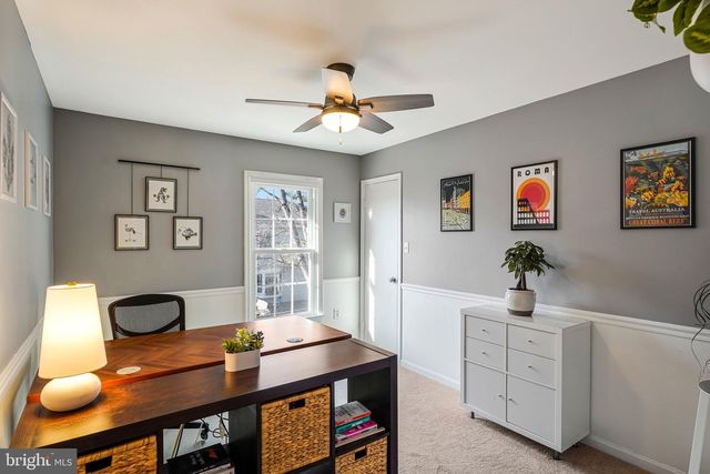 1606 BLACKSMITH LN, Herndon, VA 20170