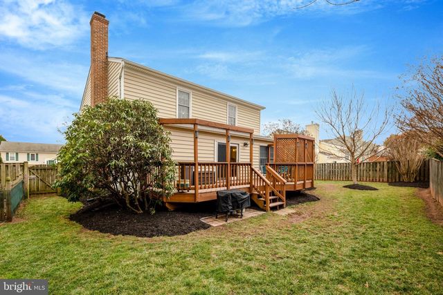 1606 BLACKSMITH LN, Herndon, VA 20170