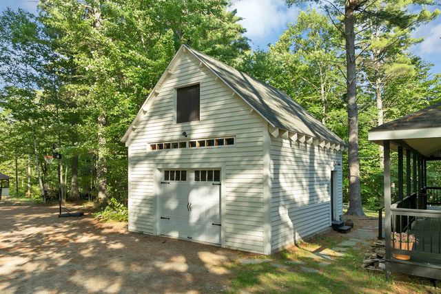 2 Kehonka Hill Road, Wolfeboro, NH 03894