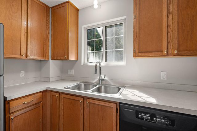 13093 Crimson Clover Lane, Eden Prairie, MN 55347