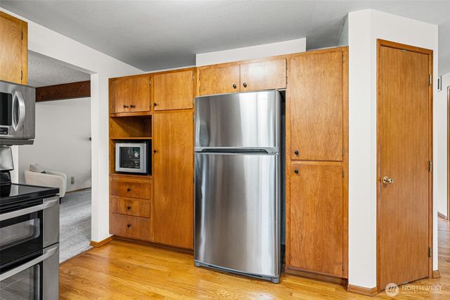 2204 SW 308th Street, Federal Way, WA 98023