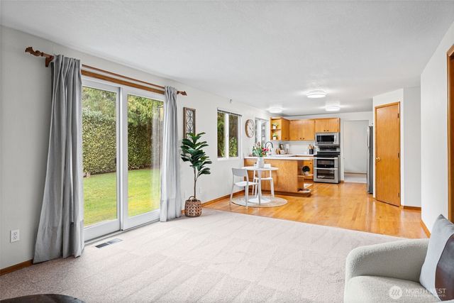 2204 SW 308th Street, Federal Way, WA 98023