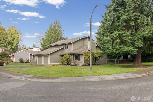 2204 SW 308th Street, Federal Way, WA 98023