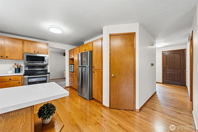 2204 SW 308th Street, Federal Way, WA 98023