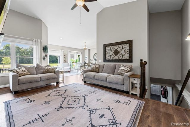 751 Nelson William Drive, Update, MI 48462