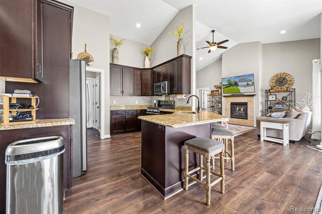 751 Nelson William Drive, Update, MI 48462