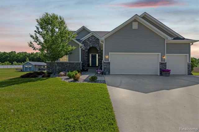 751 Nelson William Drive, Update, MI 48462
