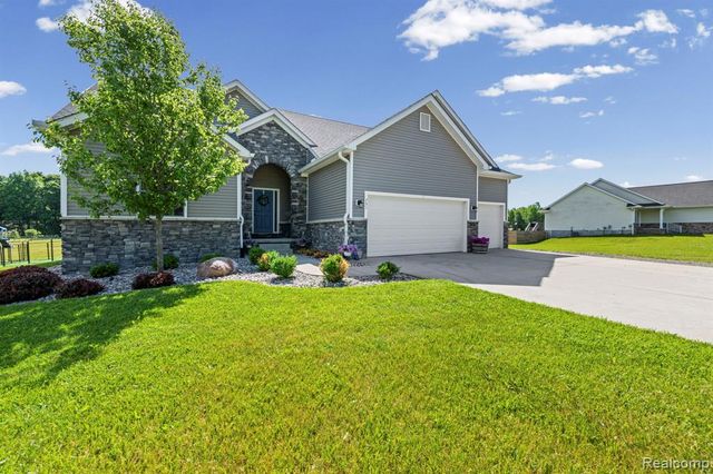 751 Nelson William Drive, Update, MI 48462