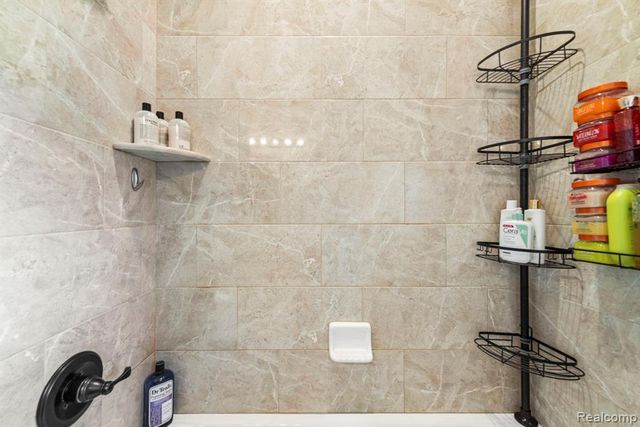 751 Nelson William Drive, Update, MI 48462
