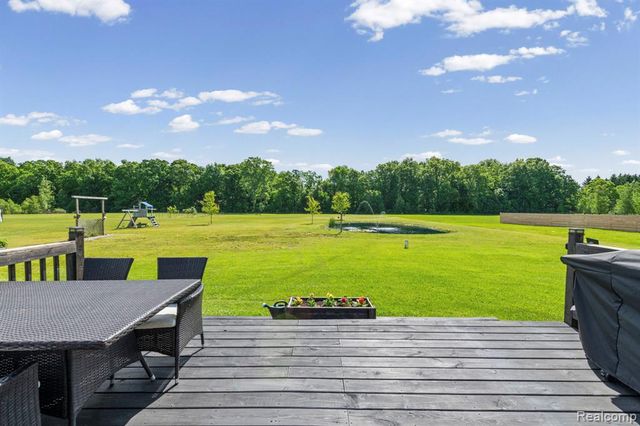 751 Nelson William Drive, Update, MI 48462