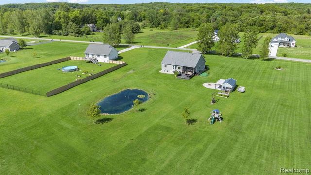 751 Nelson William Drive, Update, MI 48462