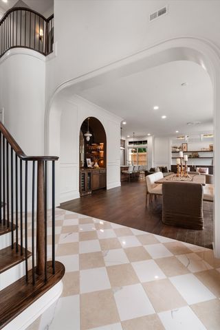 1208A Hawkins St, Nashville, TN 37203