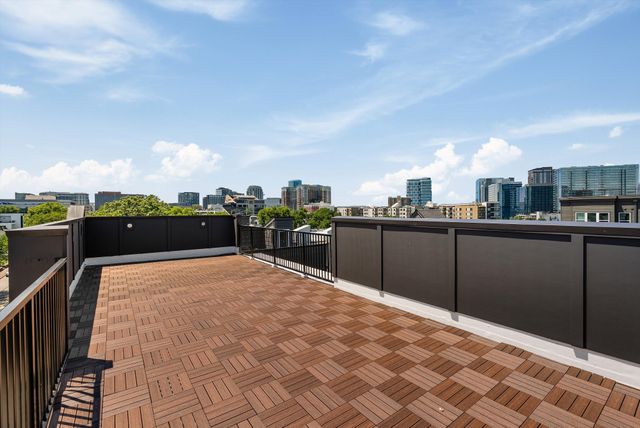 1208A Hawkins St, Nashville, TN 37203