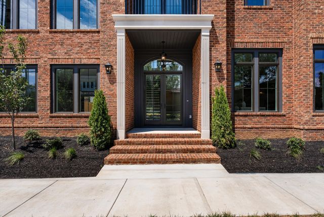 1208A Hawkins St, Nashville, TN 37203