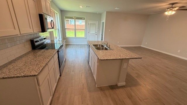 1948 PREAKNESS Drive, Granbury, TX 76049