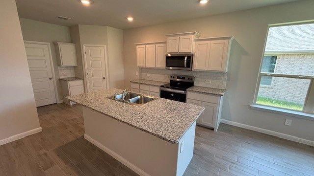 1948 PREAKNESS Drive, Granbury, TX 76049