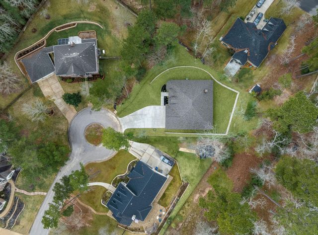 1737 E Lake Drive, Huntsville, TX 77340