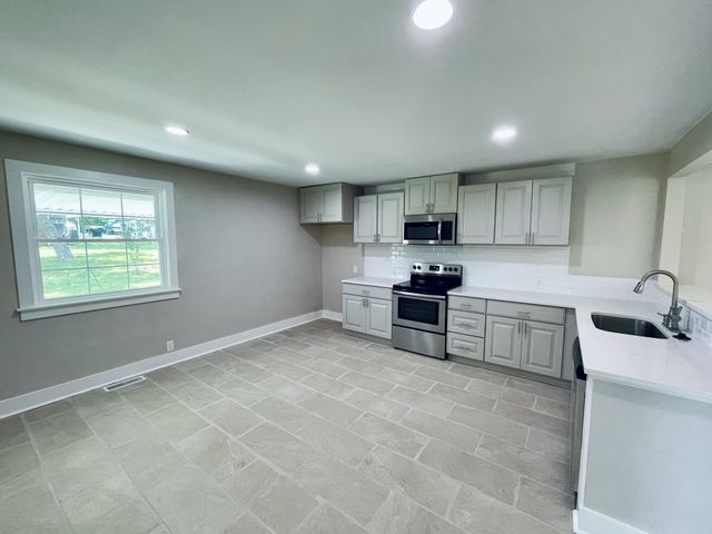 108 Jennings Dr, Hendersonville, TN 37075