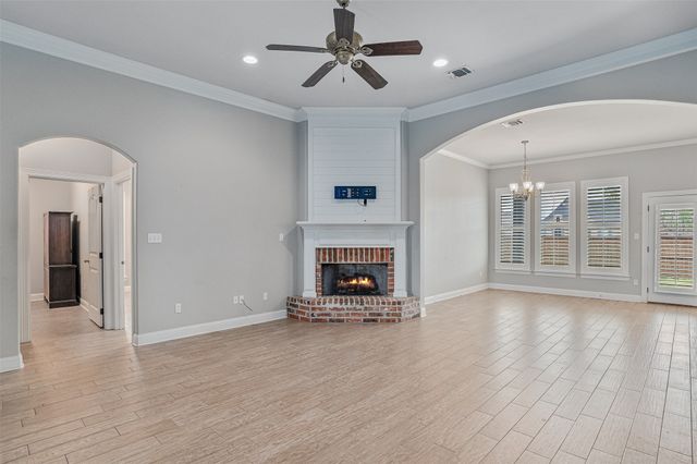 214 Roanoke Circle, Benton, LA 71006