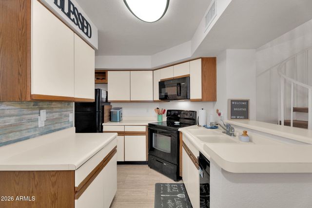 2333 E SOUTHERN Avenue 2016, Tempe, AZ 85282