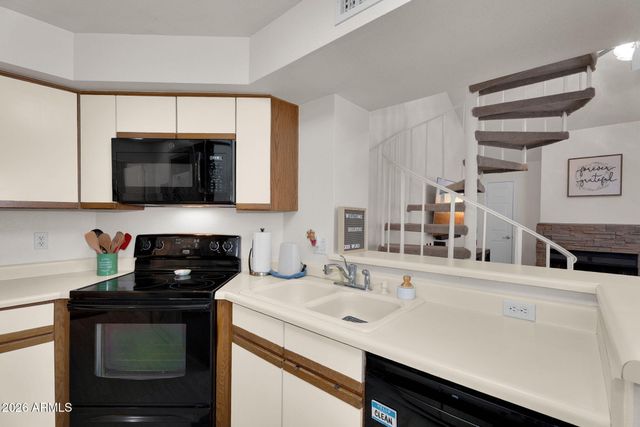 2333 E SOUTHERN Avenue 2016, Tempe, AZ 85282