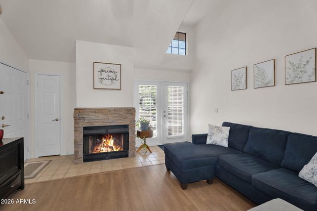 2333 E SOUTHERN Avenue 2016, Tempe, AZ 85282