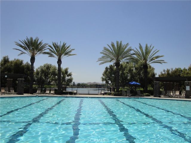 27949 Breakwater Court, Menifee, CA 92585