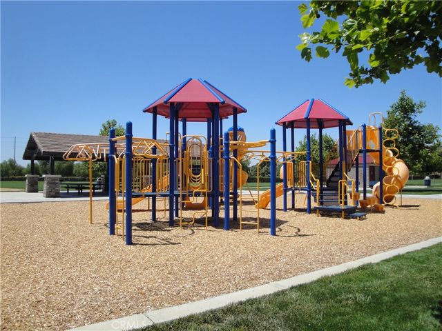 27949 Breakwater Court, Menifee, CA 92585